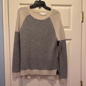RD Style Colorblock sweater - medium. Gray/beige. NWT